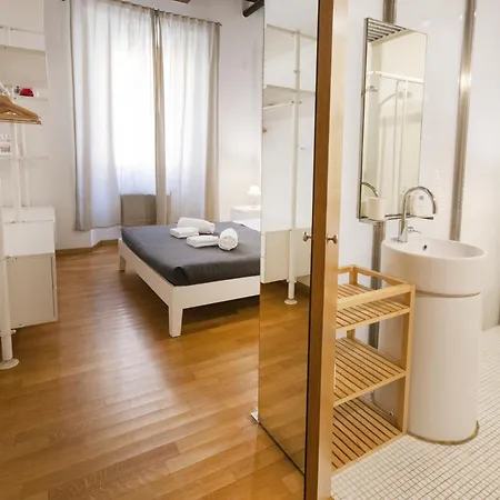 Apartment Barberini Close To Fontana Di Trevi