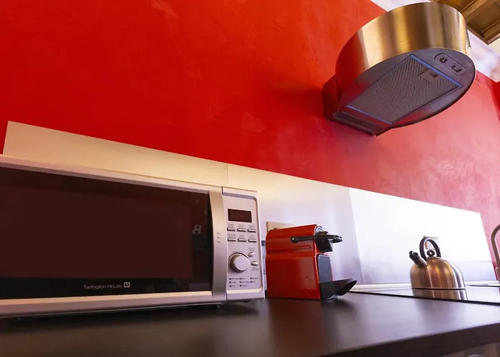 Barberini Close To Fontana Di Trevi * Rzym