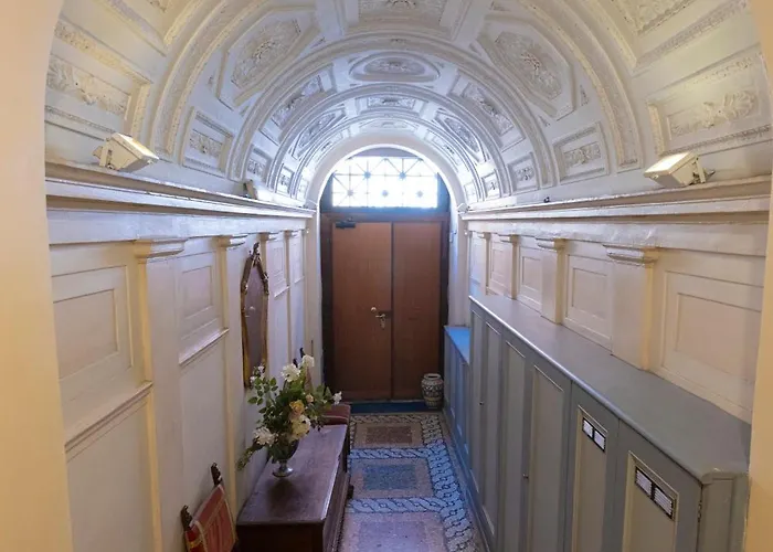 Apartament Barberini Close To Fontana Di Trevi Rzym